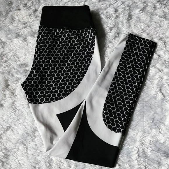 Sm/Med: ACTIVE WEAR JOGGERS - Picture 6 of 6